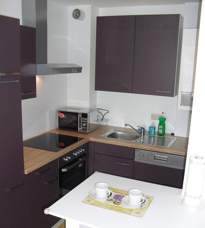 Serviced Apartment With Sunny Balcony Wina Bagian luar foto